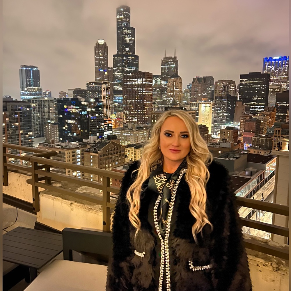 Meet Your Posher!!! 🌼✨🙋🏼